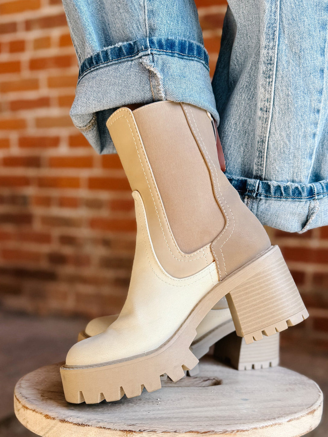 Remi Mid Calf Boot. BeigeBone