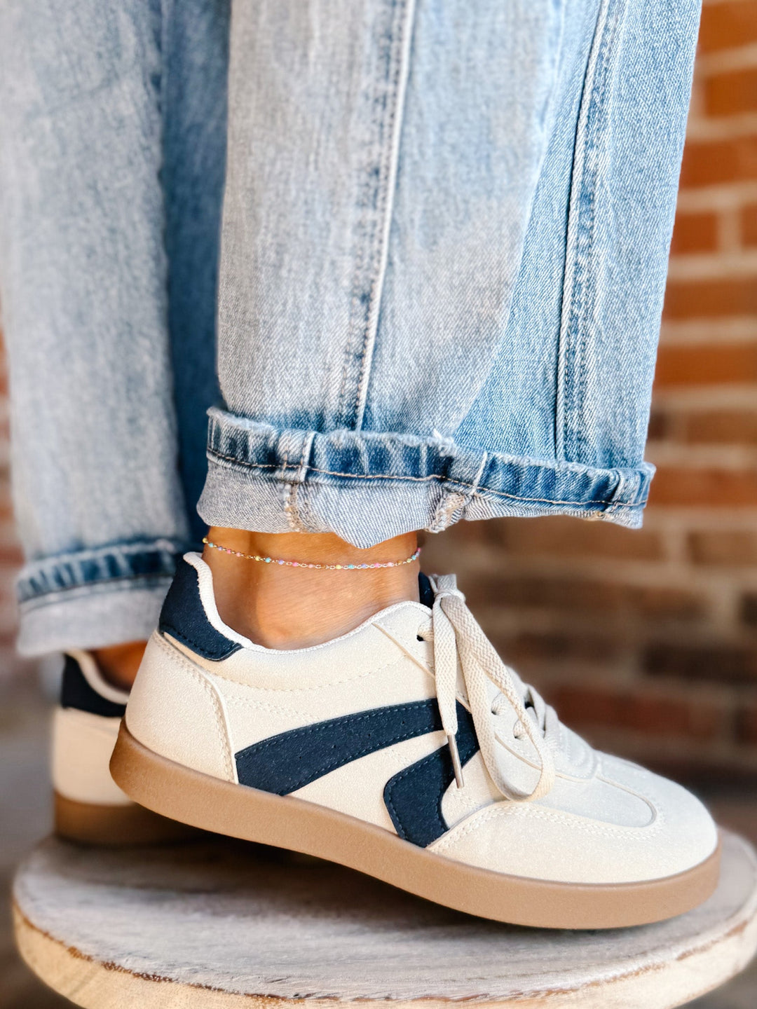 Retro Sneaker, Beige/Navy