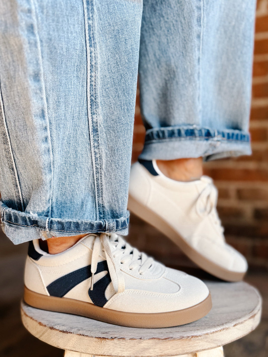 Retro Sneaker, Beige/Navy