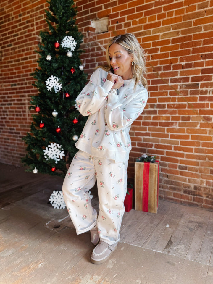 Rosewood Retreat Floral Sweatshirt, Cream