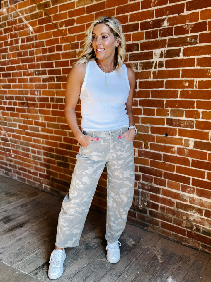 Soft Recon Camo Barrel Jeans