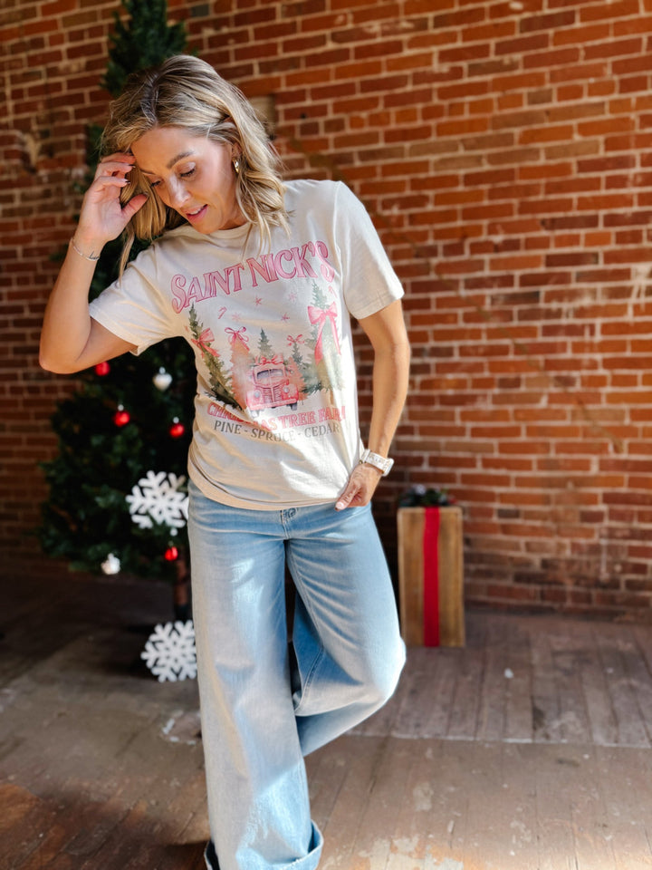 St Nicks Christmas Tree Farm Graphic Tee, Natural