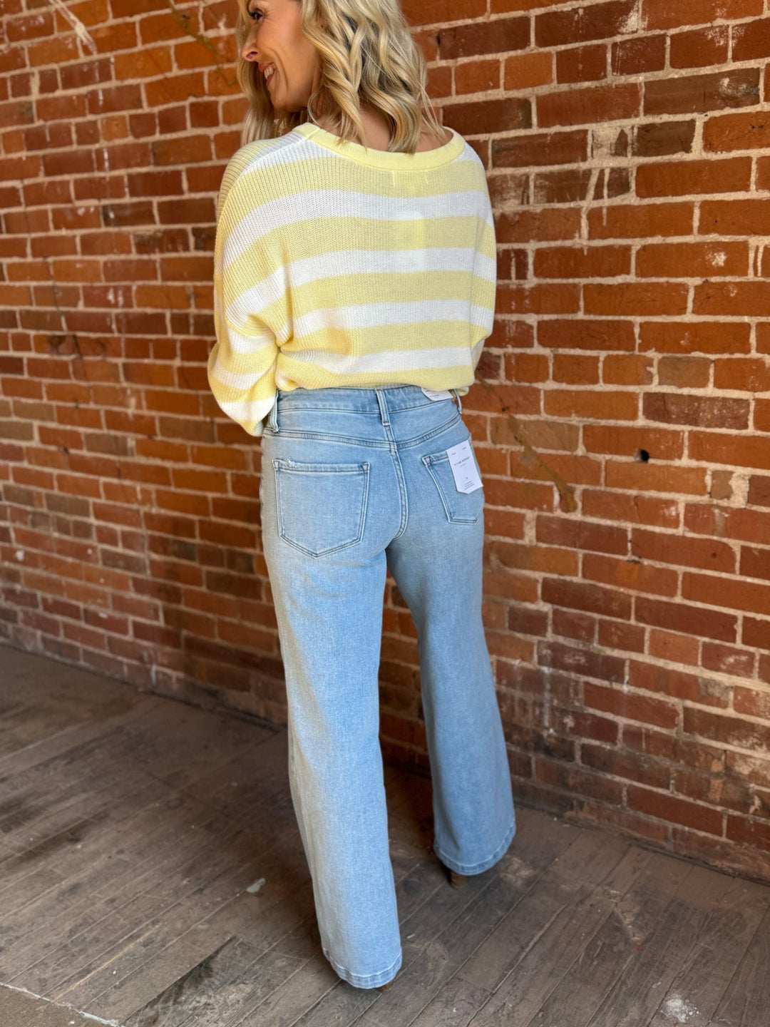 Straight to the Point Wide Leg Jeans, Light Wash