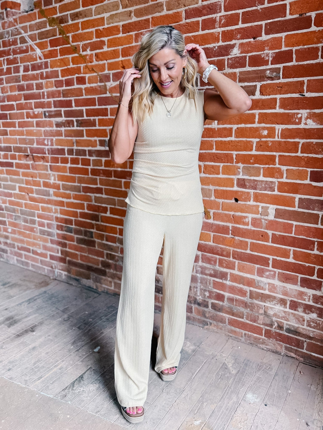 The Soft Glow Textured Set, Butter Yellow