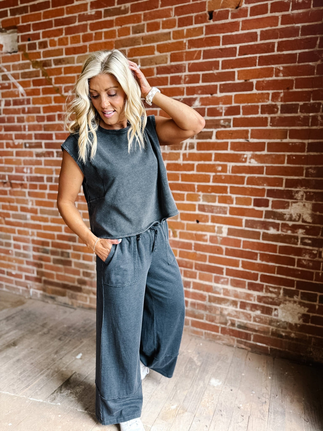 Vintage Ease Mineral Wash Cropped Pants, Black