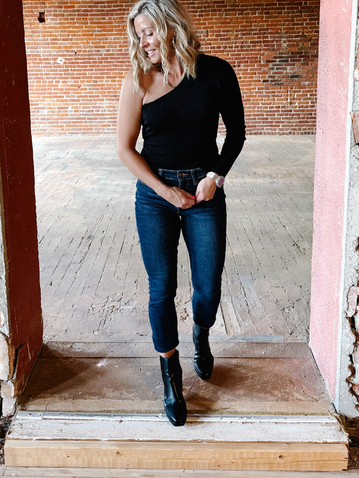 Walk the Walk High Rise Skinny Jeans, Dark Wash