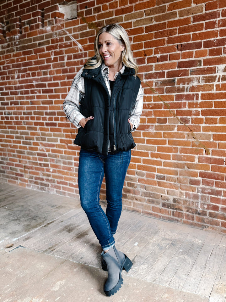 Whisper Light Puffer Vest, Black