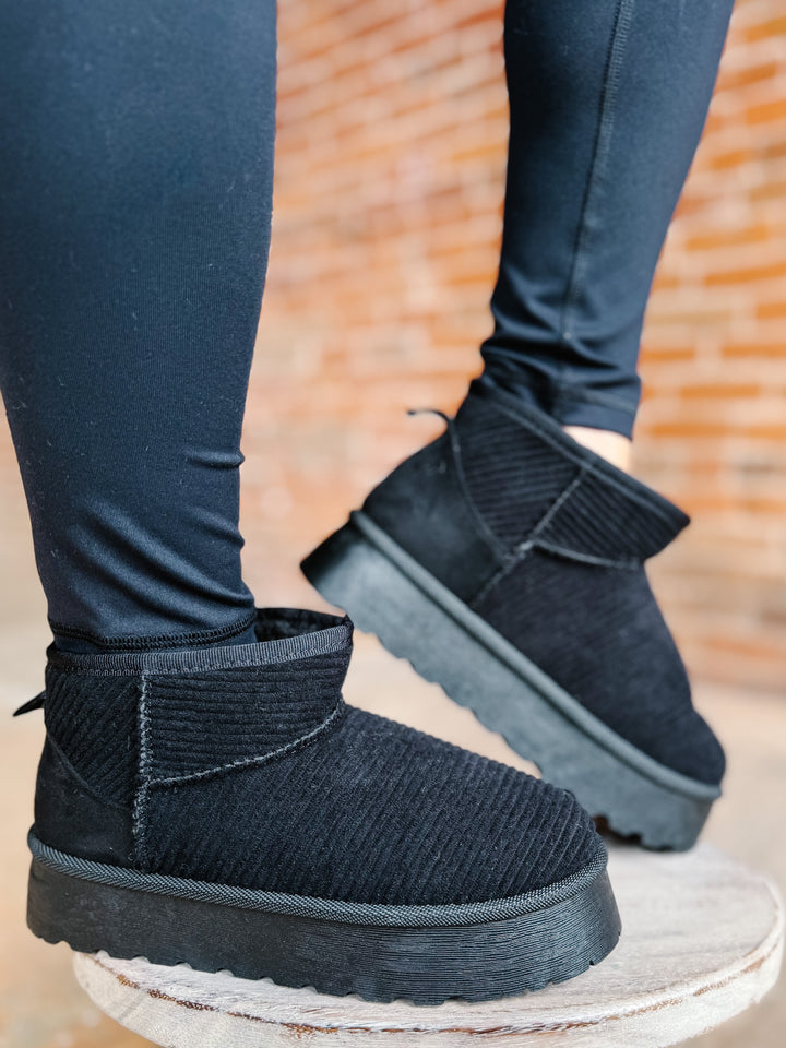 Yarroh Corduroy Platform Booties, Black