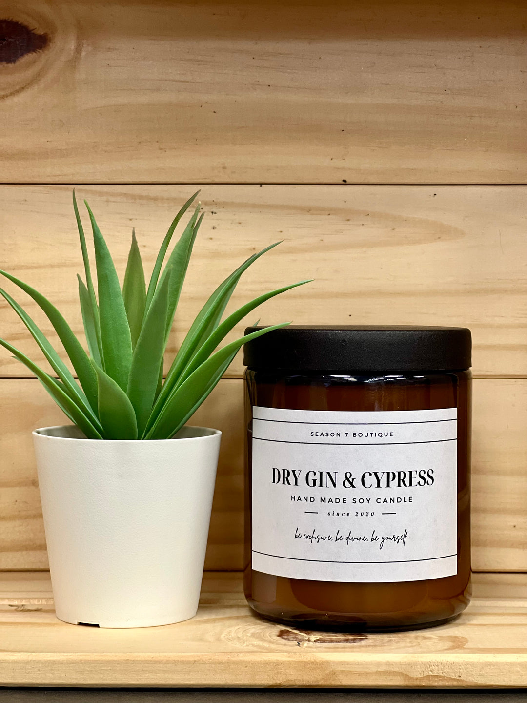 8oz Jar Hand Poured Soy Wax Candle, Dry Gin & Cypress