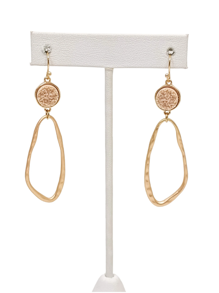 Kassie Hammered Drop Earring with Tan Druzy Accent. Gold